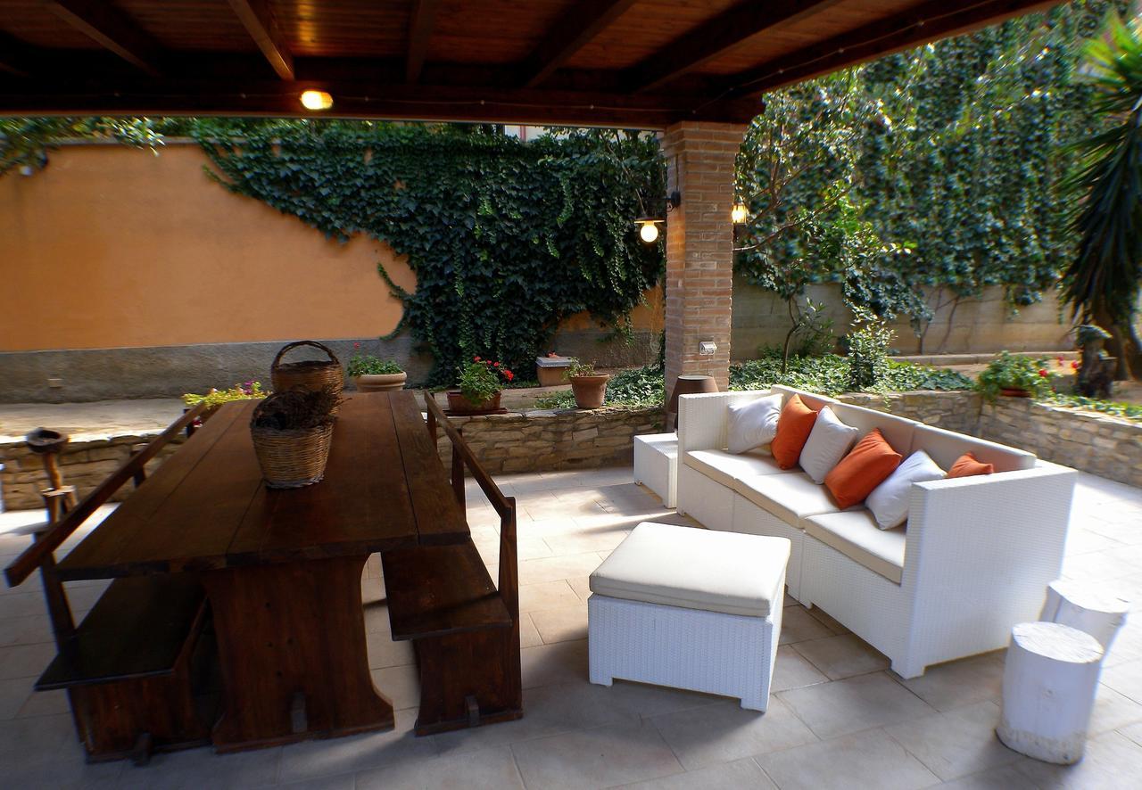 Bb Doliahouse Bed & Breakfast Dolianova Dış mekan fotoğraf