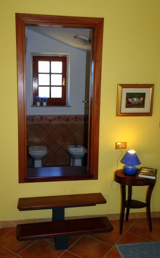 Bb Doliahouse Bed & Breakfast Dolianova Oda fotoğraf