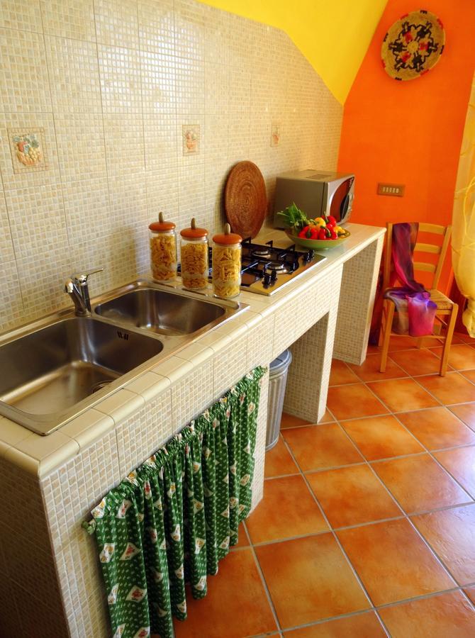 Bb Doliahouse Bed & Breakfast Dolianova Dış mekan fotoğraf
