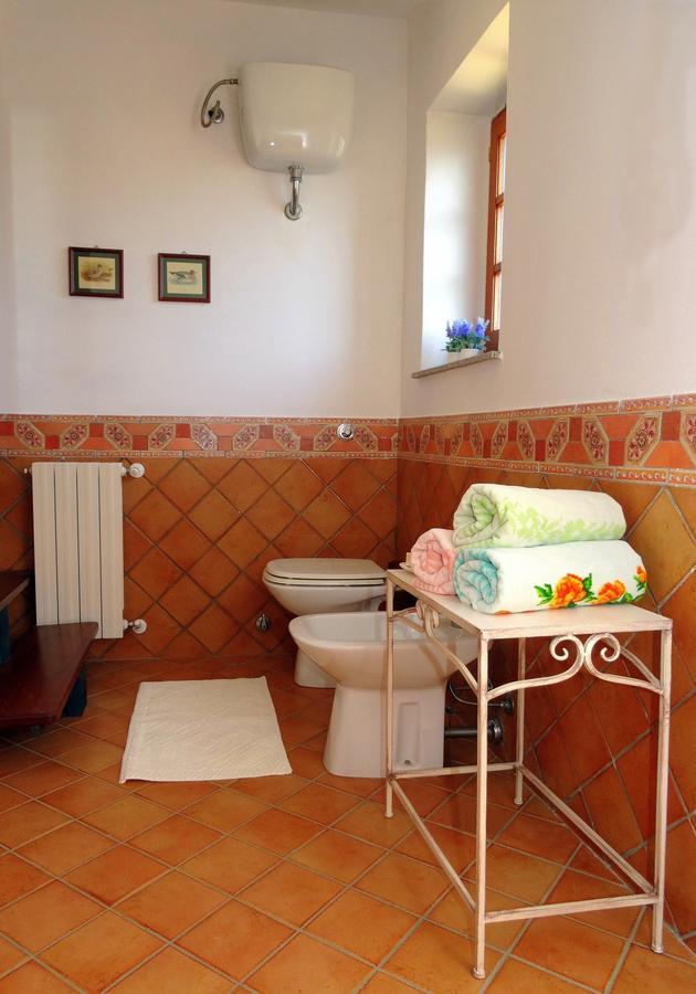 Bb Doliahouse Bed & Breakfast Dolianova Oda fotoğraf